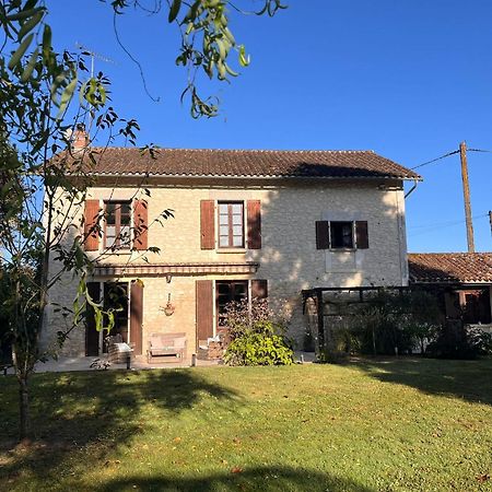 Montbron Les Bruyeres B&B 2 المظهر الخارجي الصورة