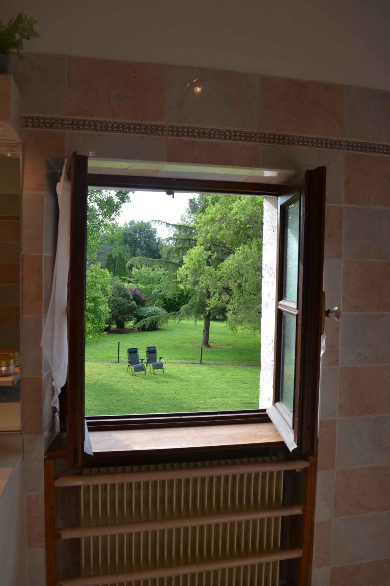 Montbron Les Bruyeres B&B 2 المظهر الخارجي الصورة