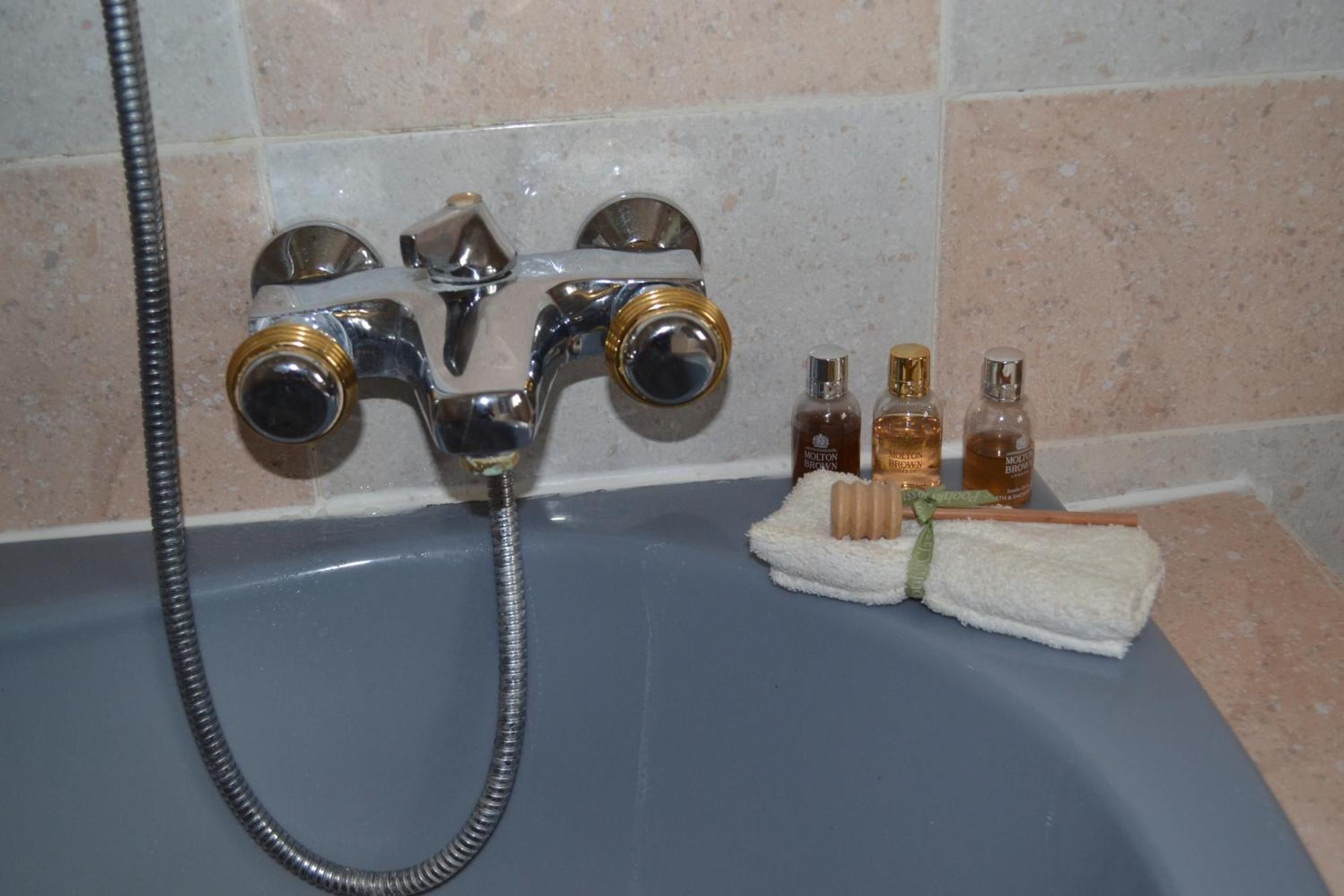 Montbron Les Bruyeres B&B 2 المظهر الخارجي الصورة